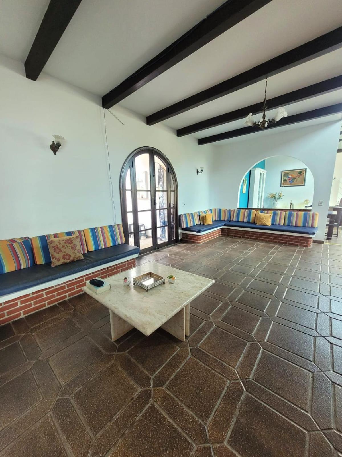 مبيت وإفطار غوارويا Casa Da Edna المظهر الخارجي الصورة